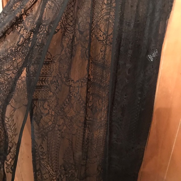 LUSH Sheer black lace maxi - Picture 4 of 5